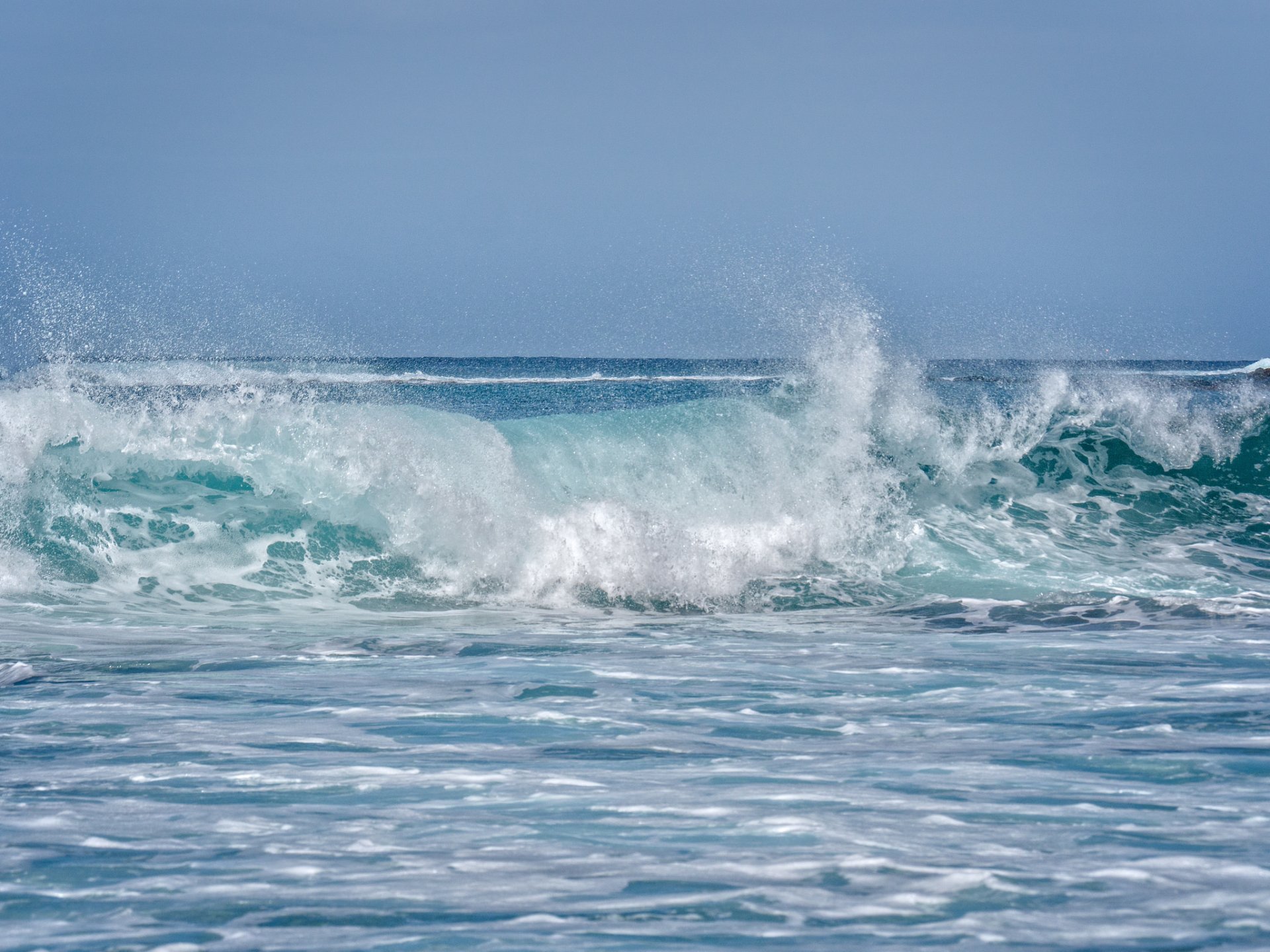 napili bay maui hawaii ocean wave