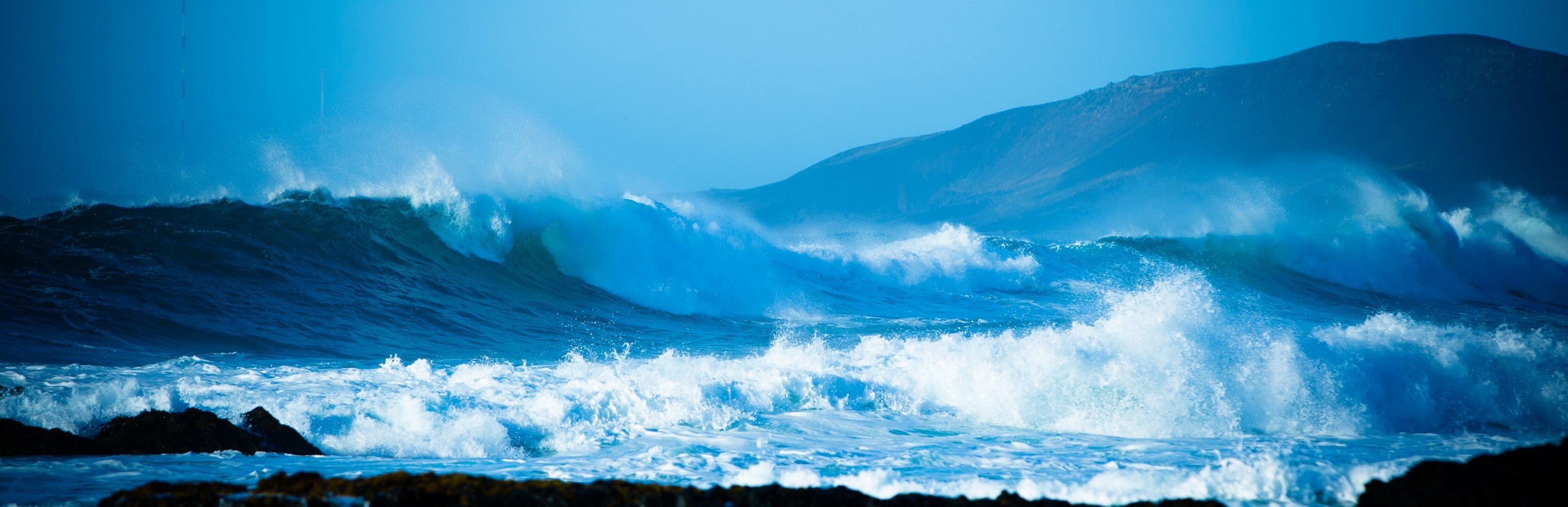 atlantic ocean iceland storm waves panorama