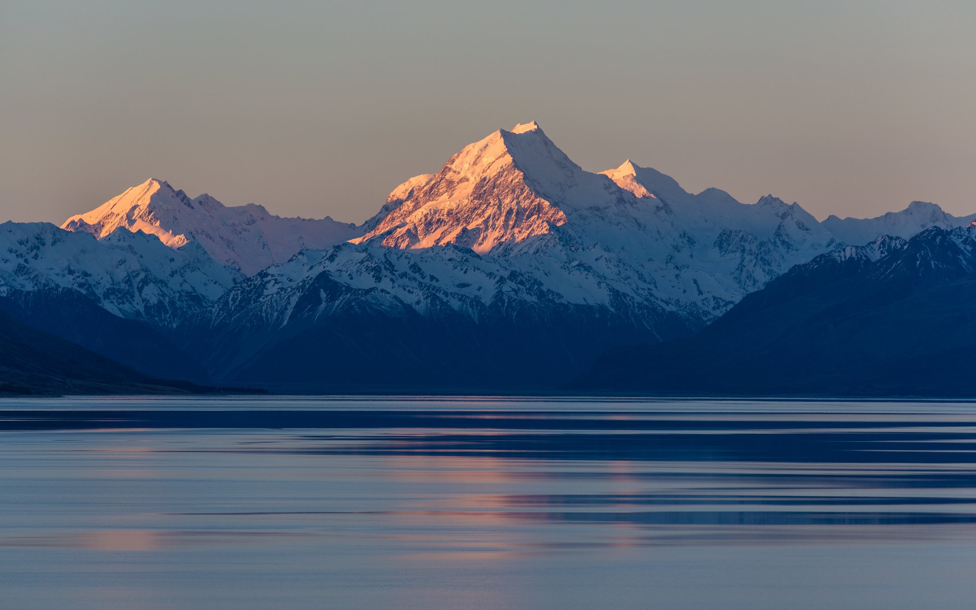 neuseeland aoraki mount cook nationalpark ozean berge landschaft