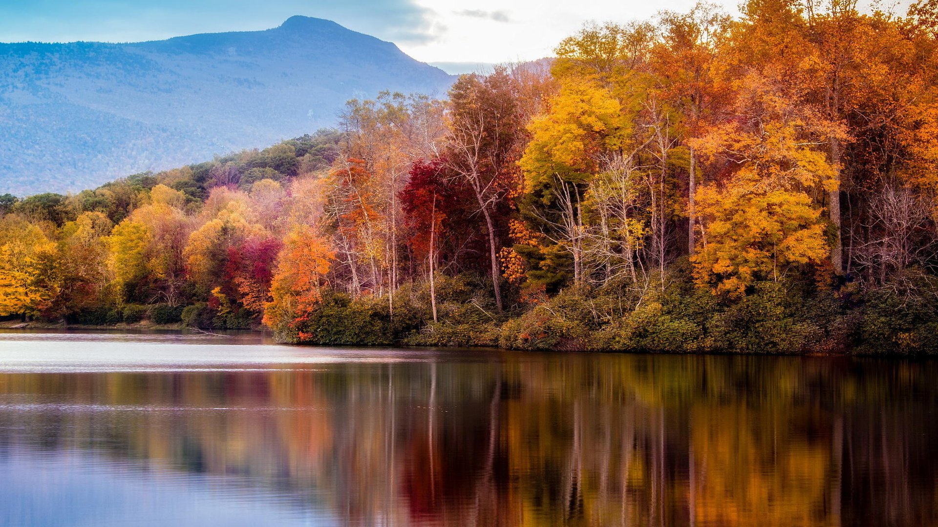 autunno montagne acqua natura