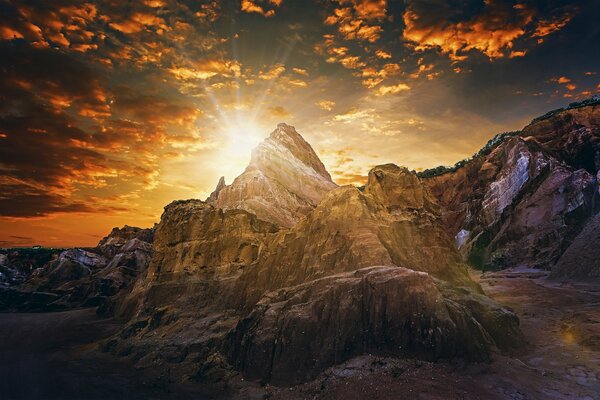 Amanecer en las montañas de Paraíba en Brasil