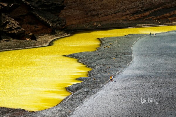 Laguna verde de Lanzarote en España