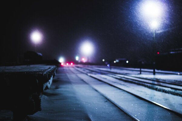 Photo winter snowdrifts train