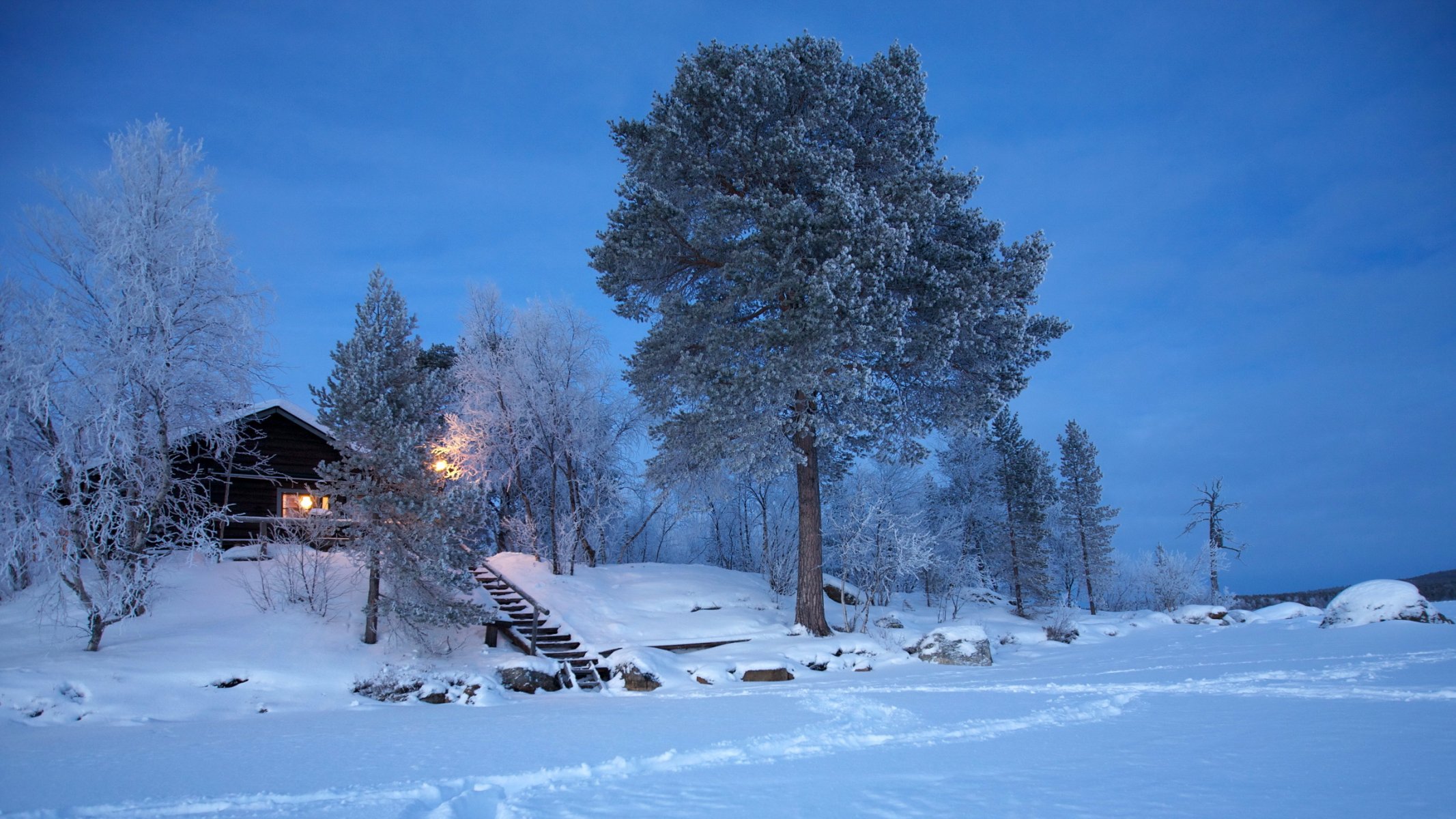 zima finlandia śnieg laponia domek