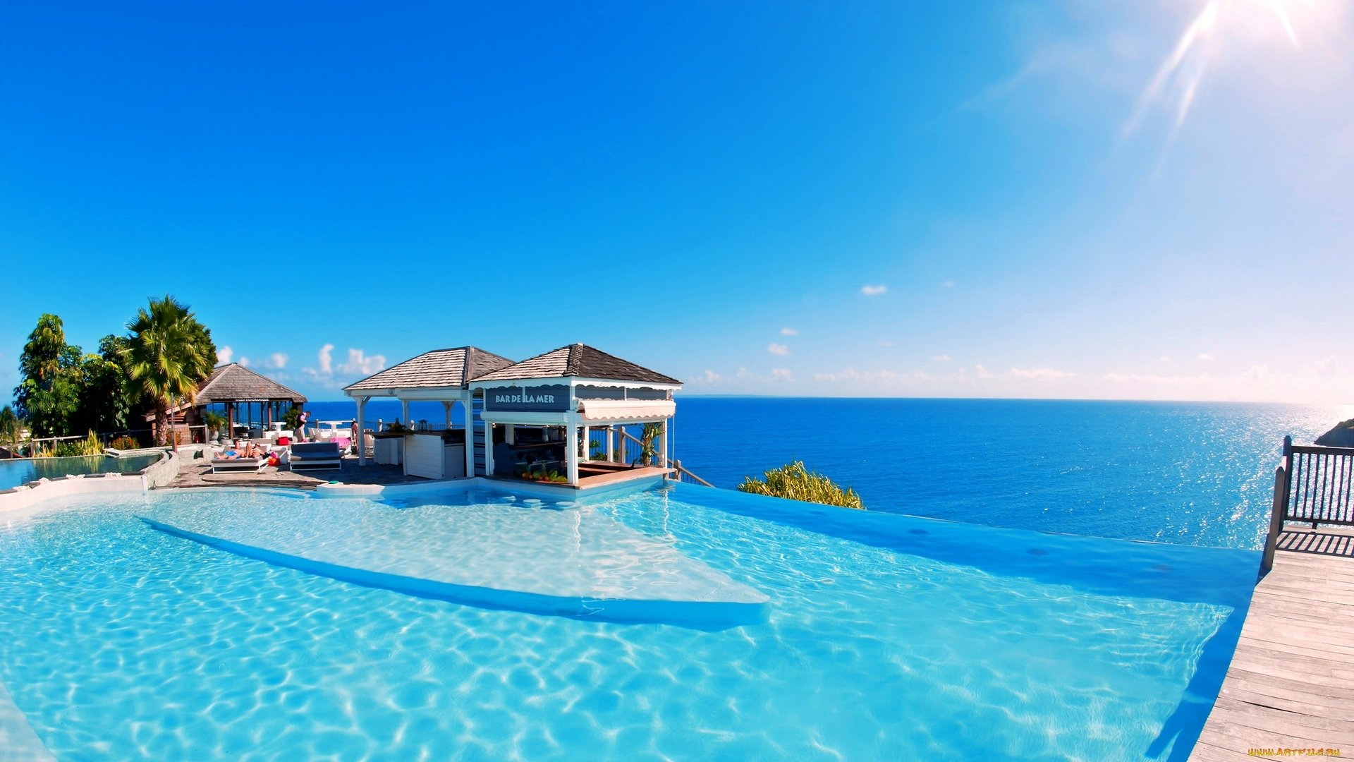 mer ciel loisirs piscine bungalow soleil lumière nuages horizon turquoise paradis palmier