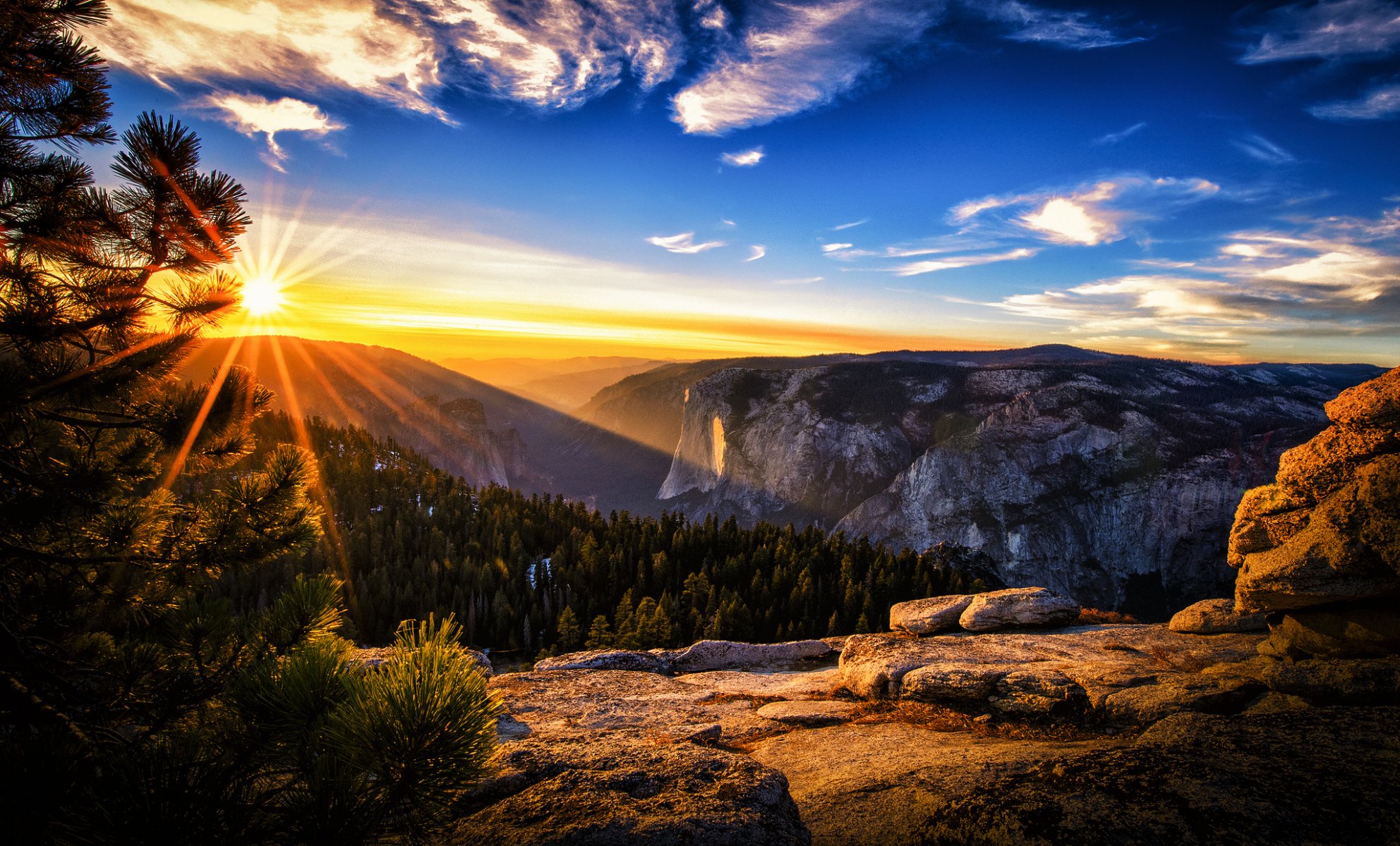 usa kalifornia yosemite park narodowy park narodowy yosemite lato poranek słońce promienie