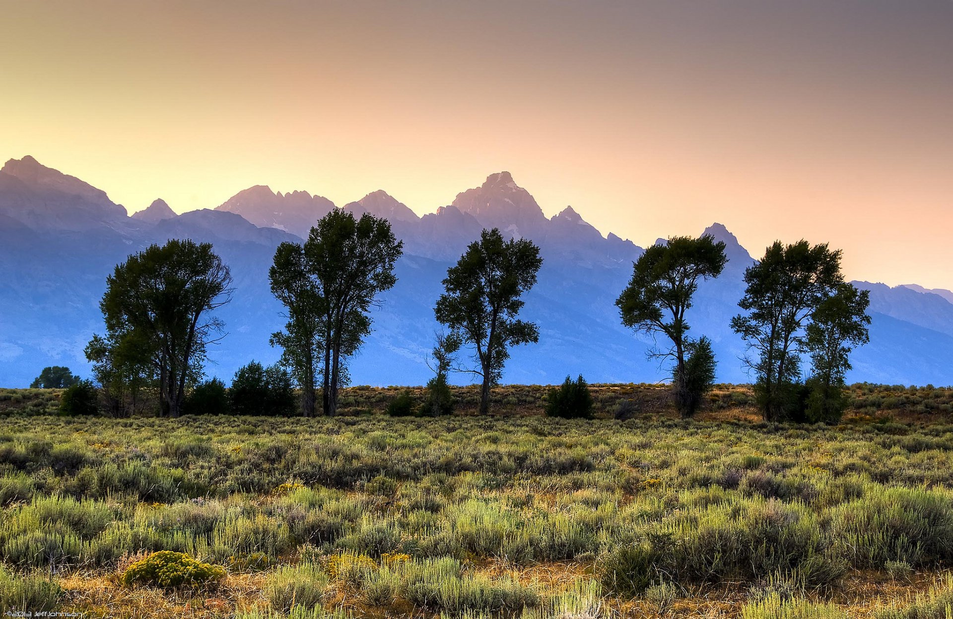 berge bäume gras morgen sonnenaufgang