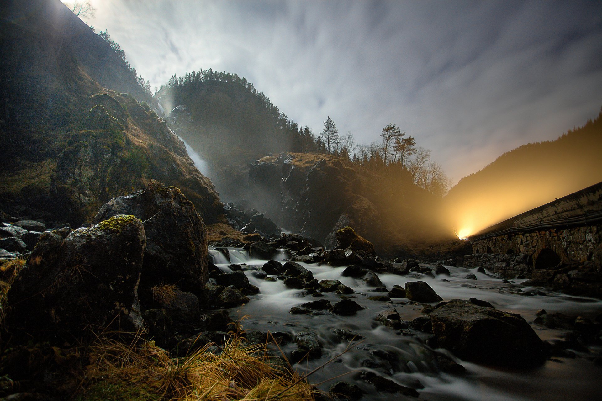 naturaleza noche luz de luna camino bosque rocas río arroyos