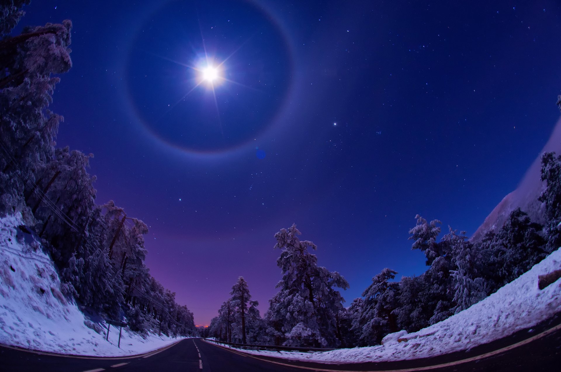 naturaleza invierno noche cielo luna luz estrellas carretera bosque nieve