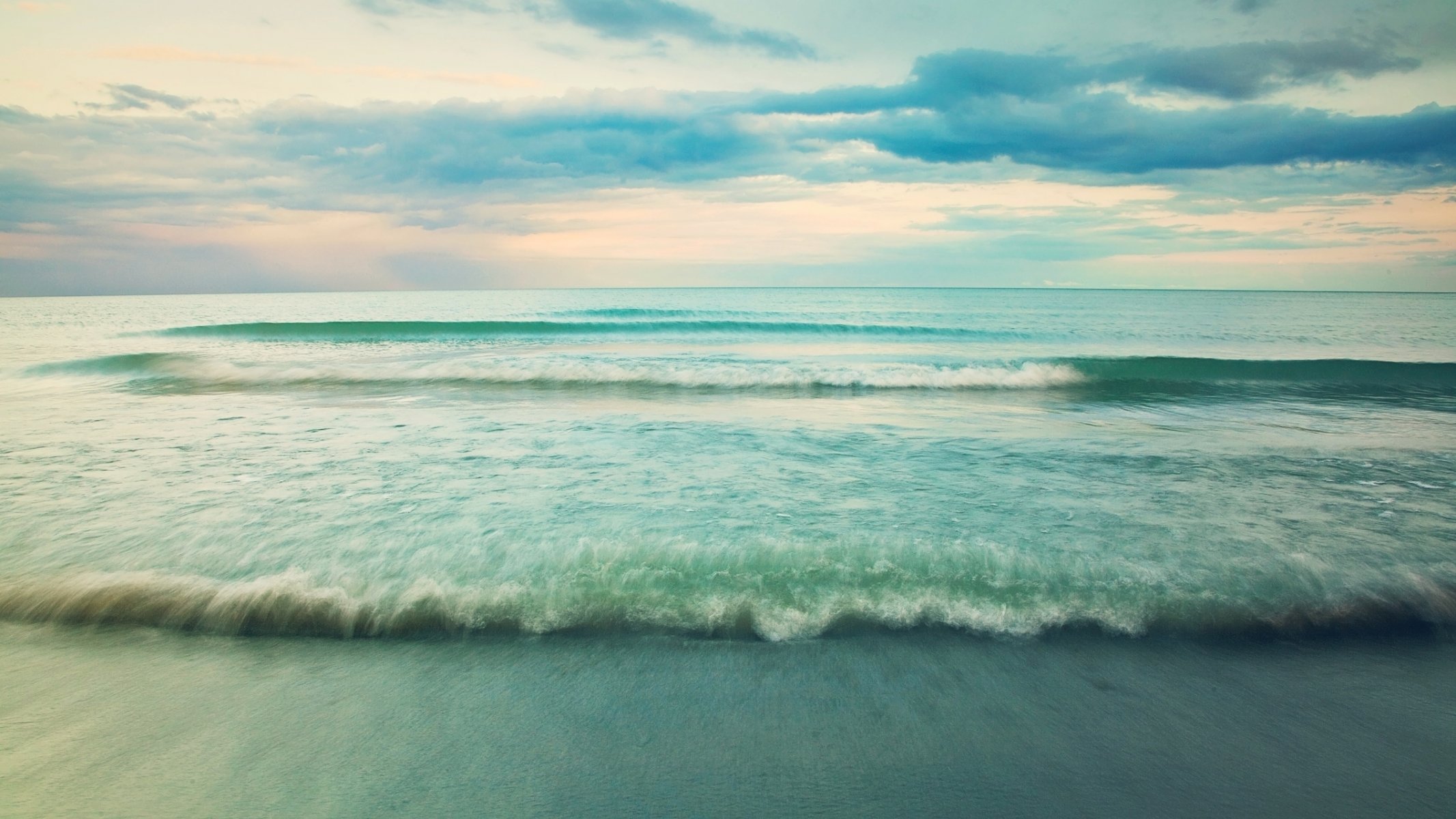 natur landschaft meer wasser welle wellen himmel wolken blau hintergrund tapete widescreen vollbild widescreen widescreen