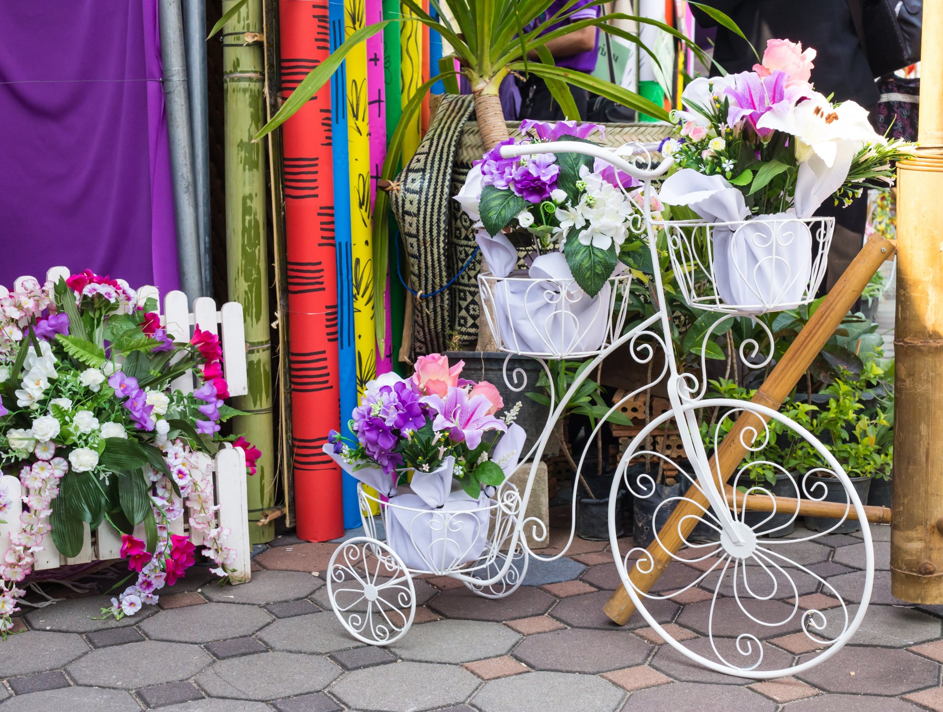 fleurs bouquet fleuriste vélo