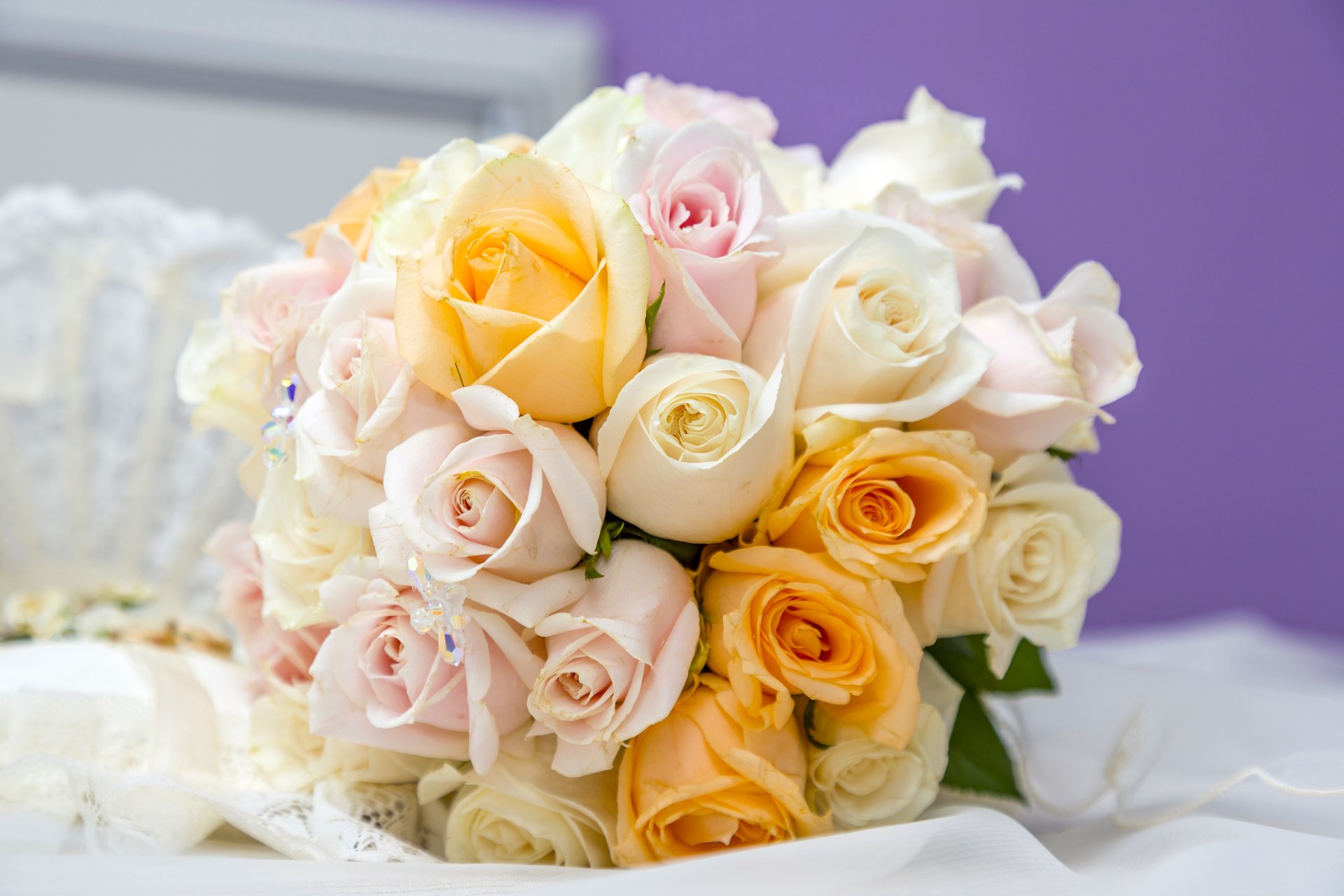 rosas naranja rosa blanco ramo