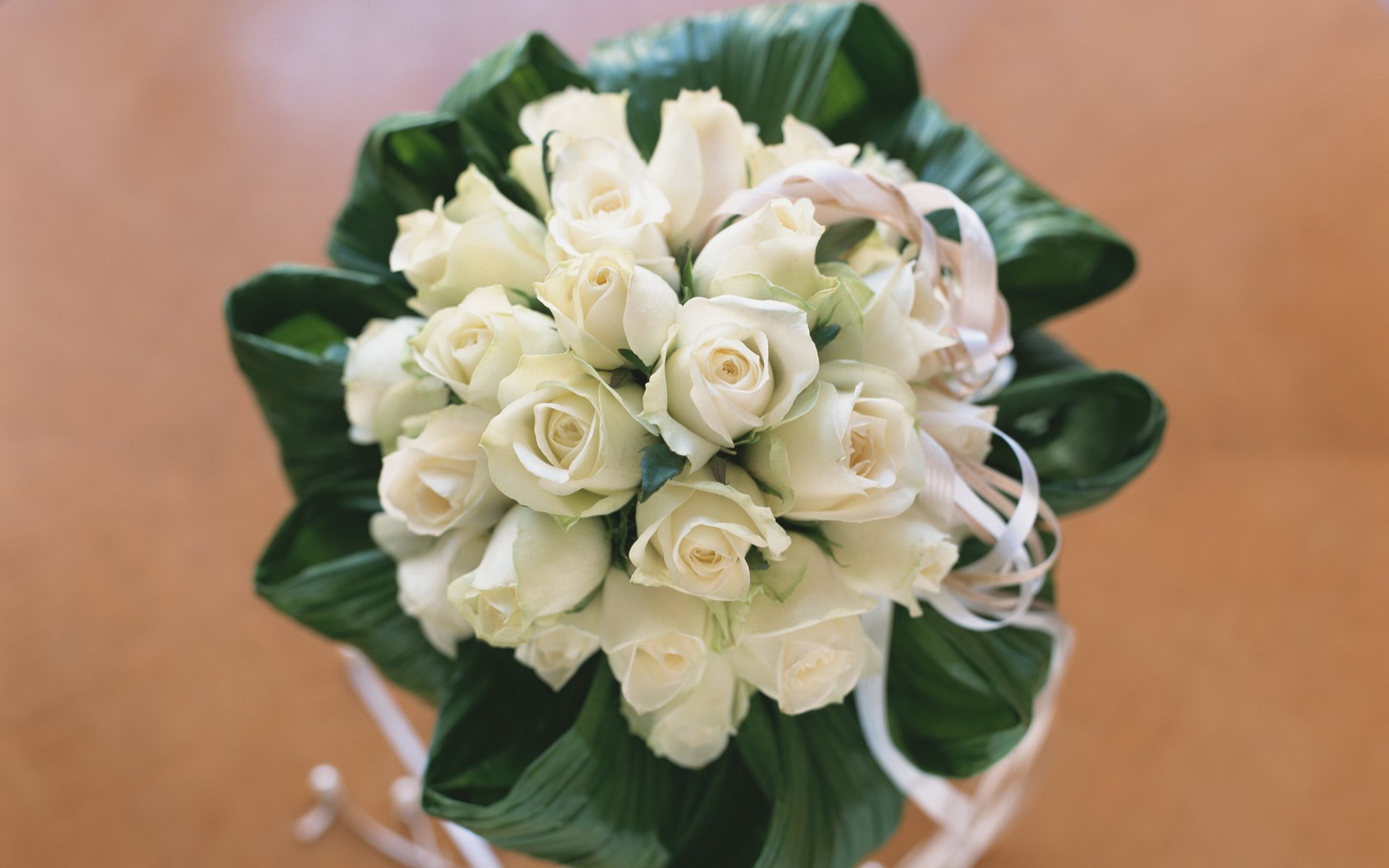 da sposa bouquet fiori rose bianco