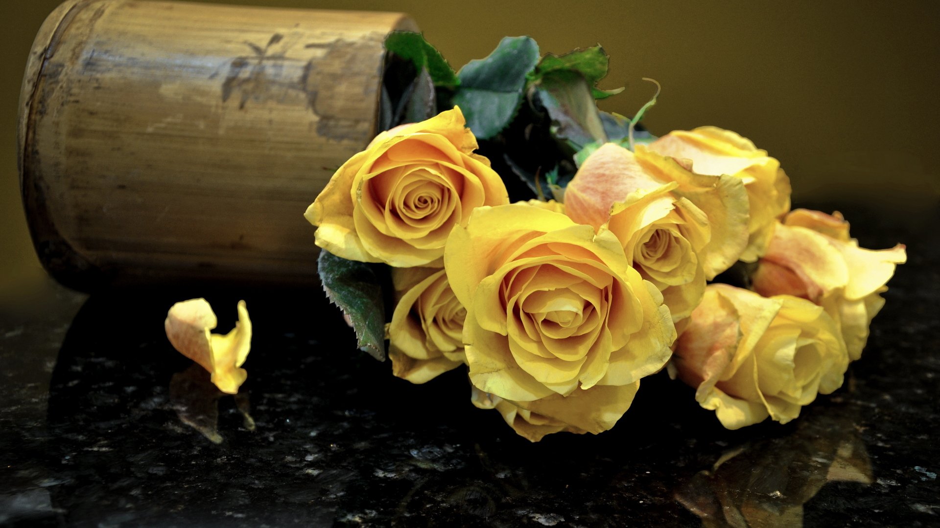 fleurs jaune roses bouquet