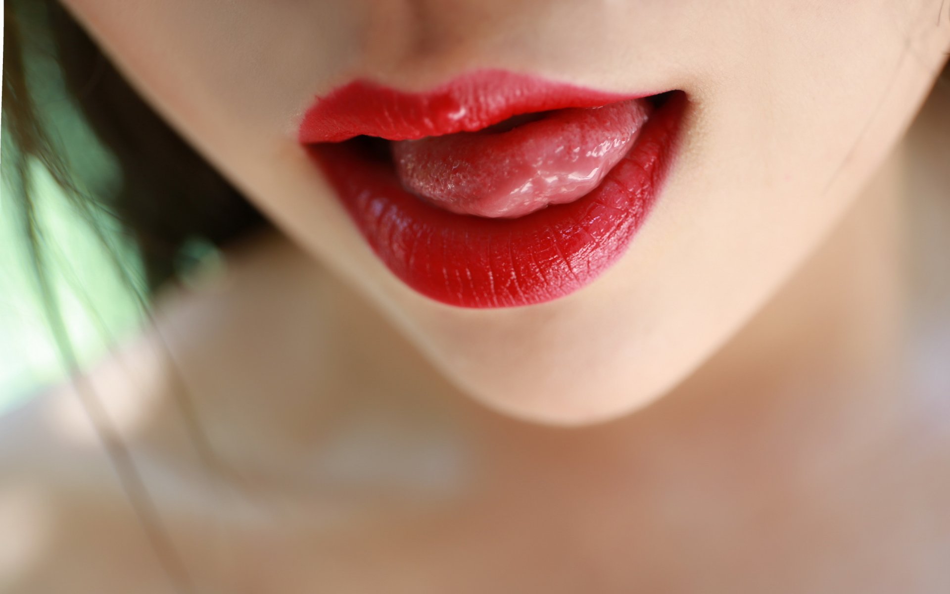 girl lips close up