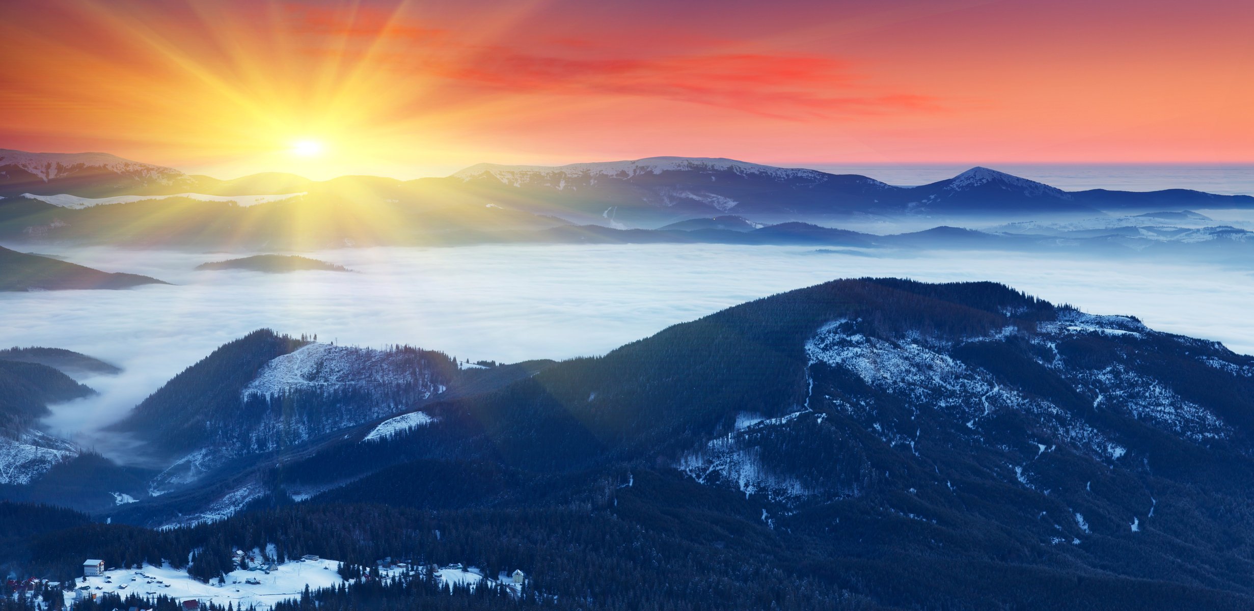 montagna nebbia sole neve inverno alba