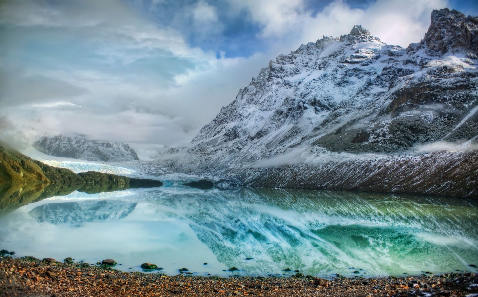 lago montañas nieve