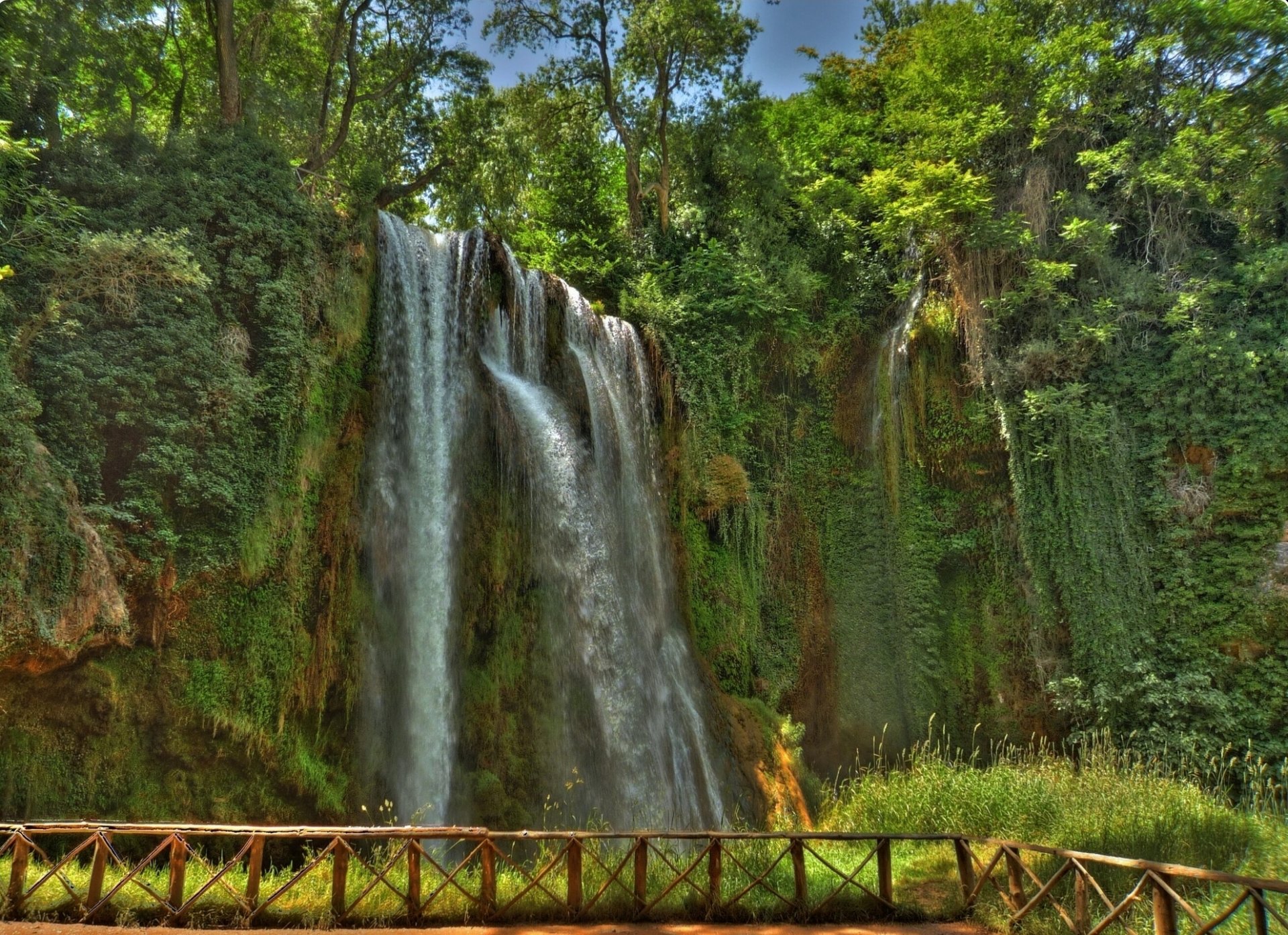 monasterio de piedra parque natural españa parque cascada roca acantilado arroyo árboles