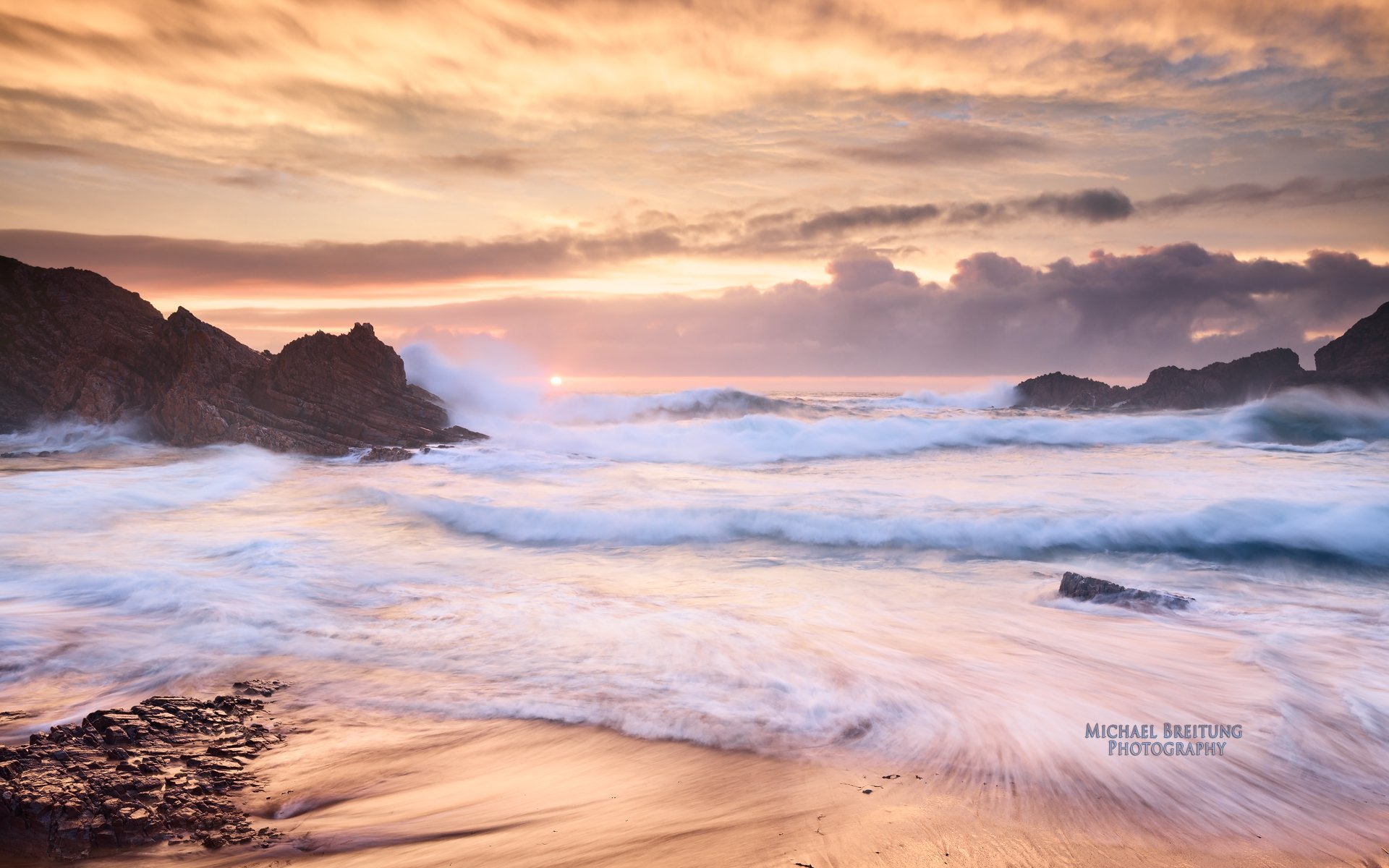 michael breitung irlanda mar olas rocas amanecer