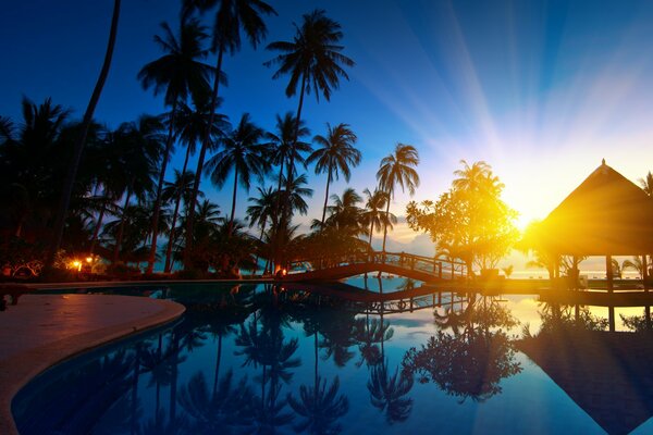 Amanecer en el paraíso de Tailandia