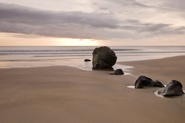 Sonnenuntergang am Sandstrand