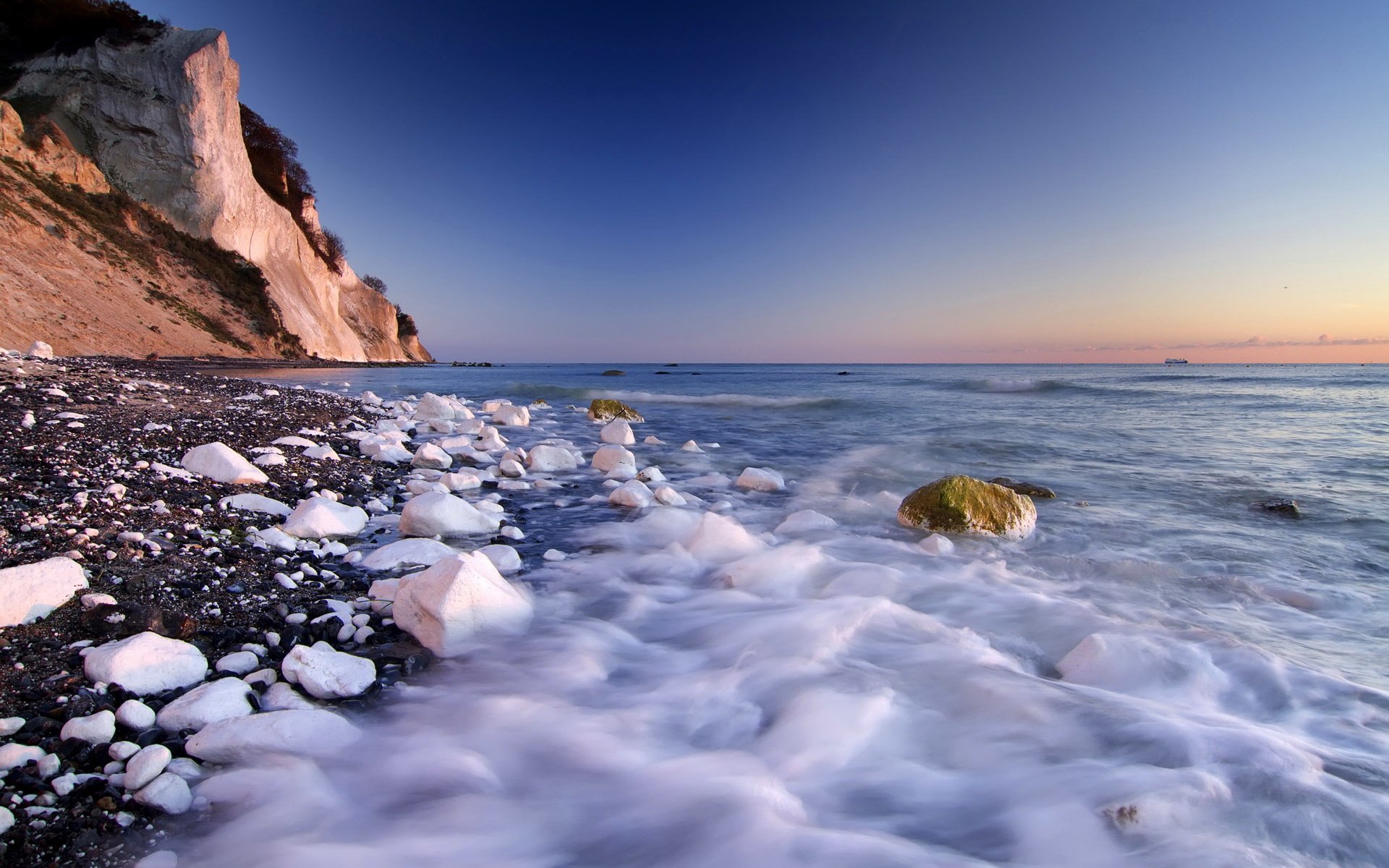 felsen meer ufer steine weiß