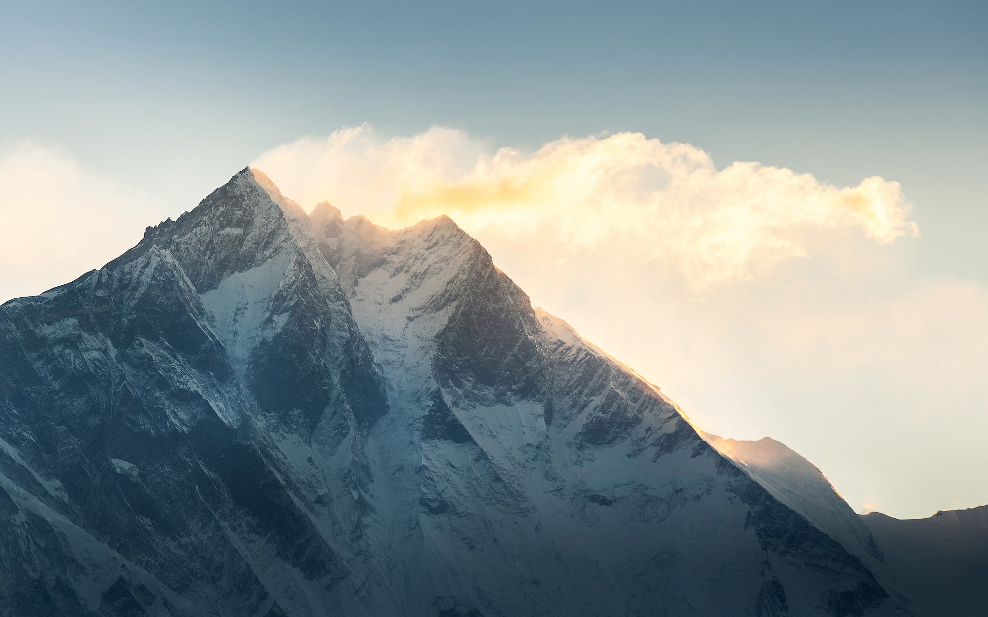 nepal mountain snow