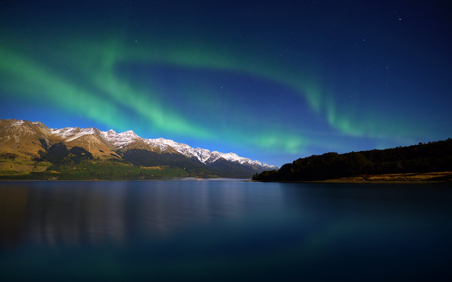 lago wakatipu lago nueva zelanda noche resplandor