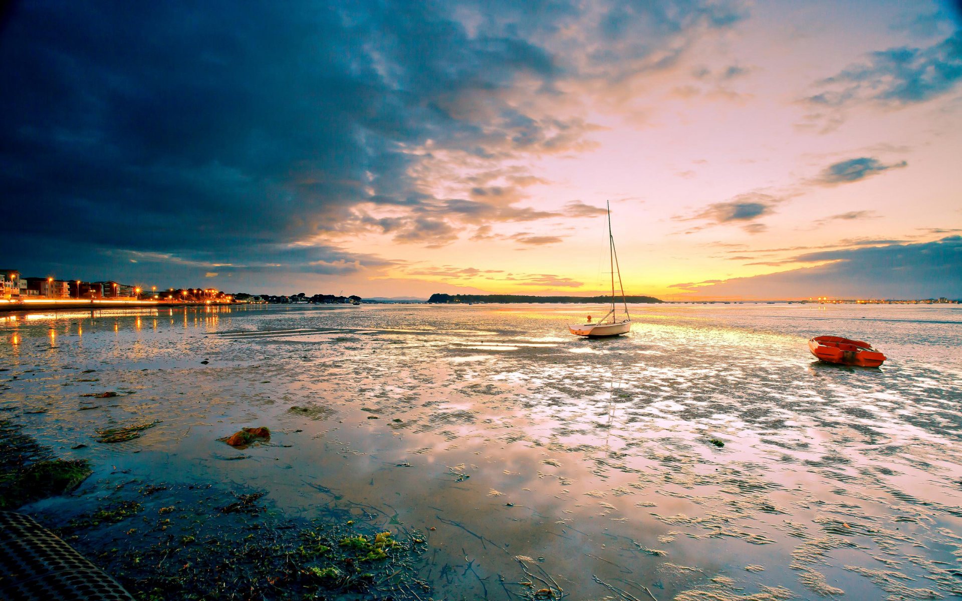 nature paysage ciel nuages mer coucher de soleil bateaux plage