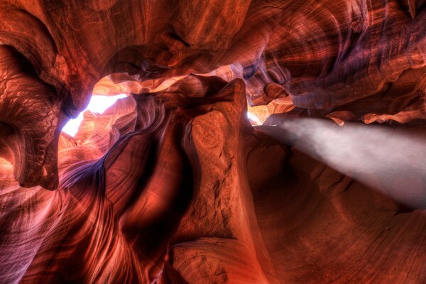 Photo of rocks in antelope canyon hdr