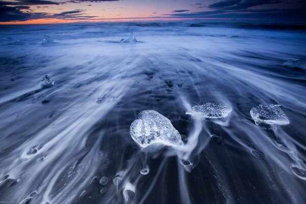 Hermosa Costa de Islandia