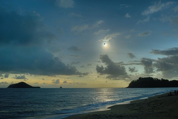 Solar eclipse on the ocean in Australia