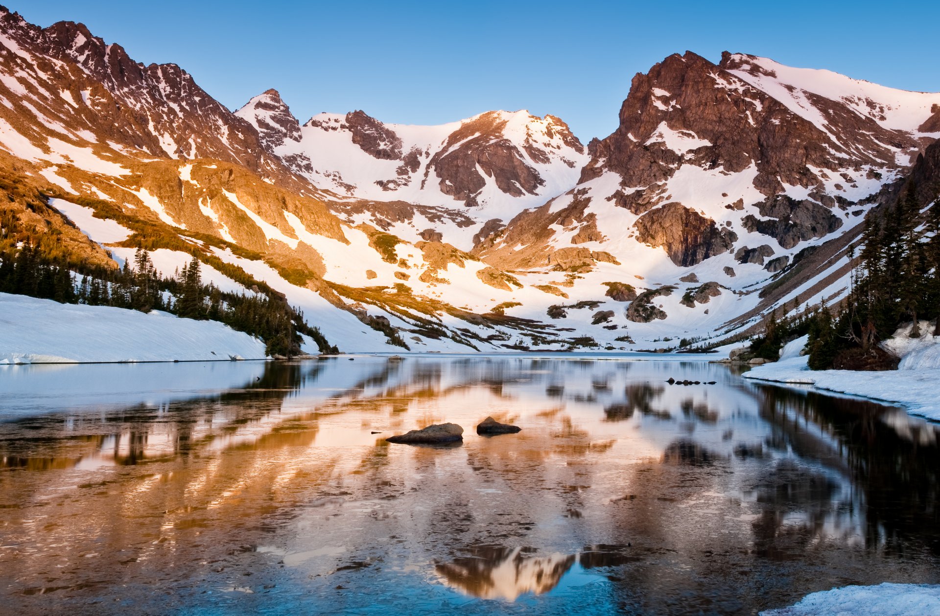 nature mountain lake reflection patchy