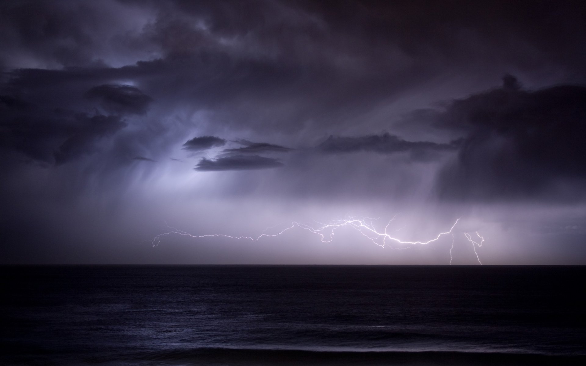 gewitter blitz regen