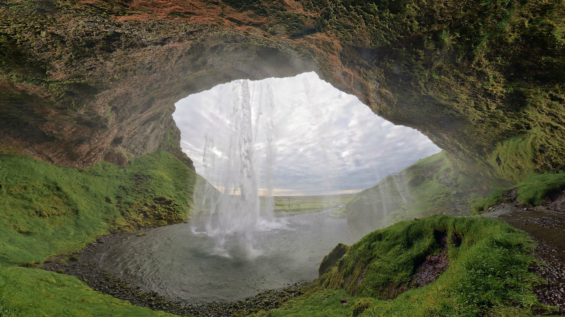 eljalandsfoss cascada cueva islandia