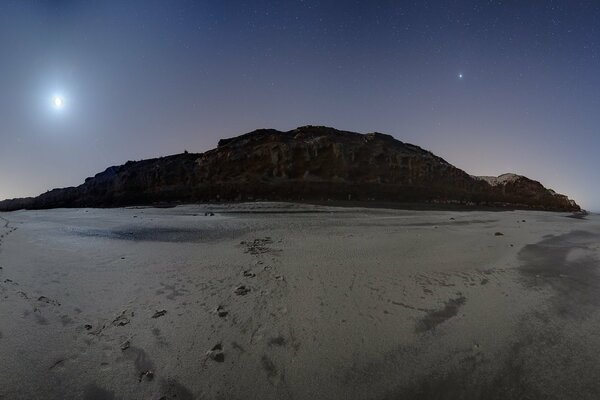 Vista de los planetas y la Luna desde la tierra