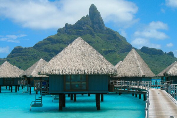 Resort wallpaper in the open sea