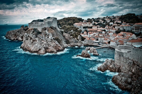 Great natural landscape with buildings