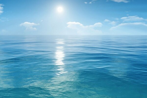 L océan bleu se confond avec l horizon