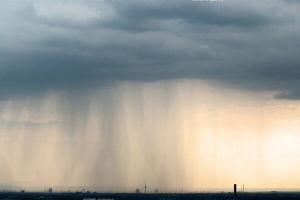 À quoi ressemble la pluie de Dali