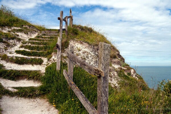 Stufen, die zum Meer führen