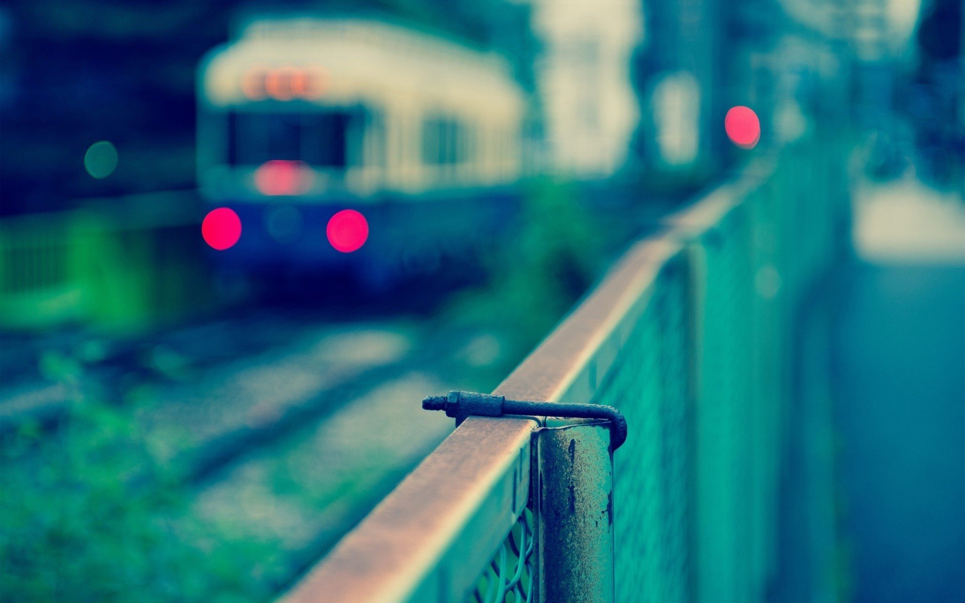 japonia tokio miasto pociąg bokeh zdjęcie