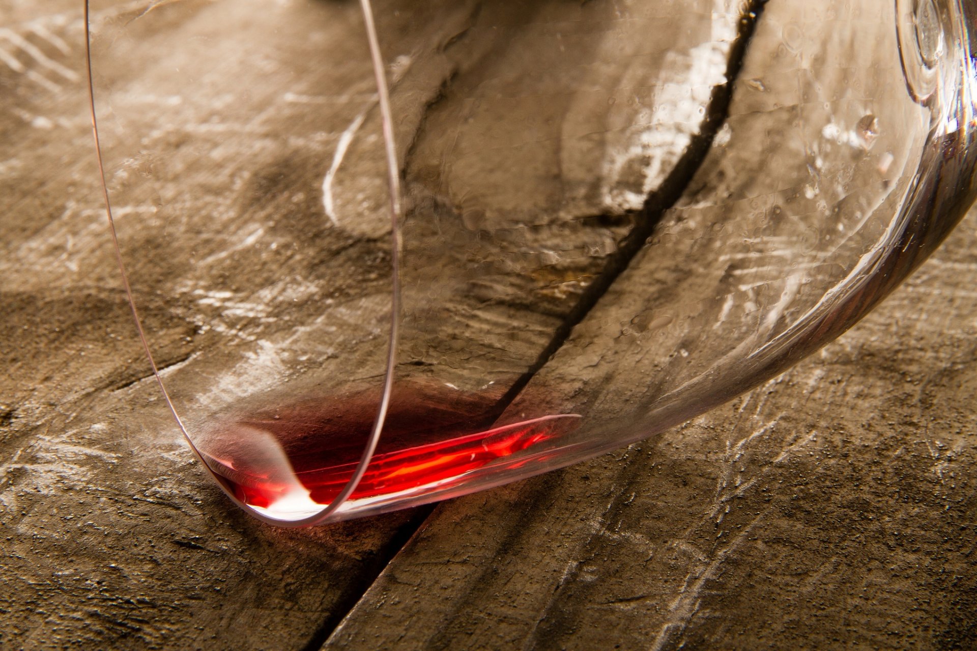 glass wine red table wood