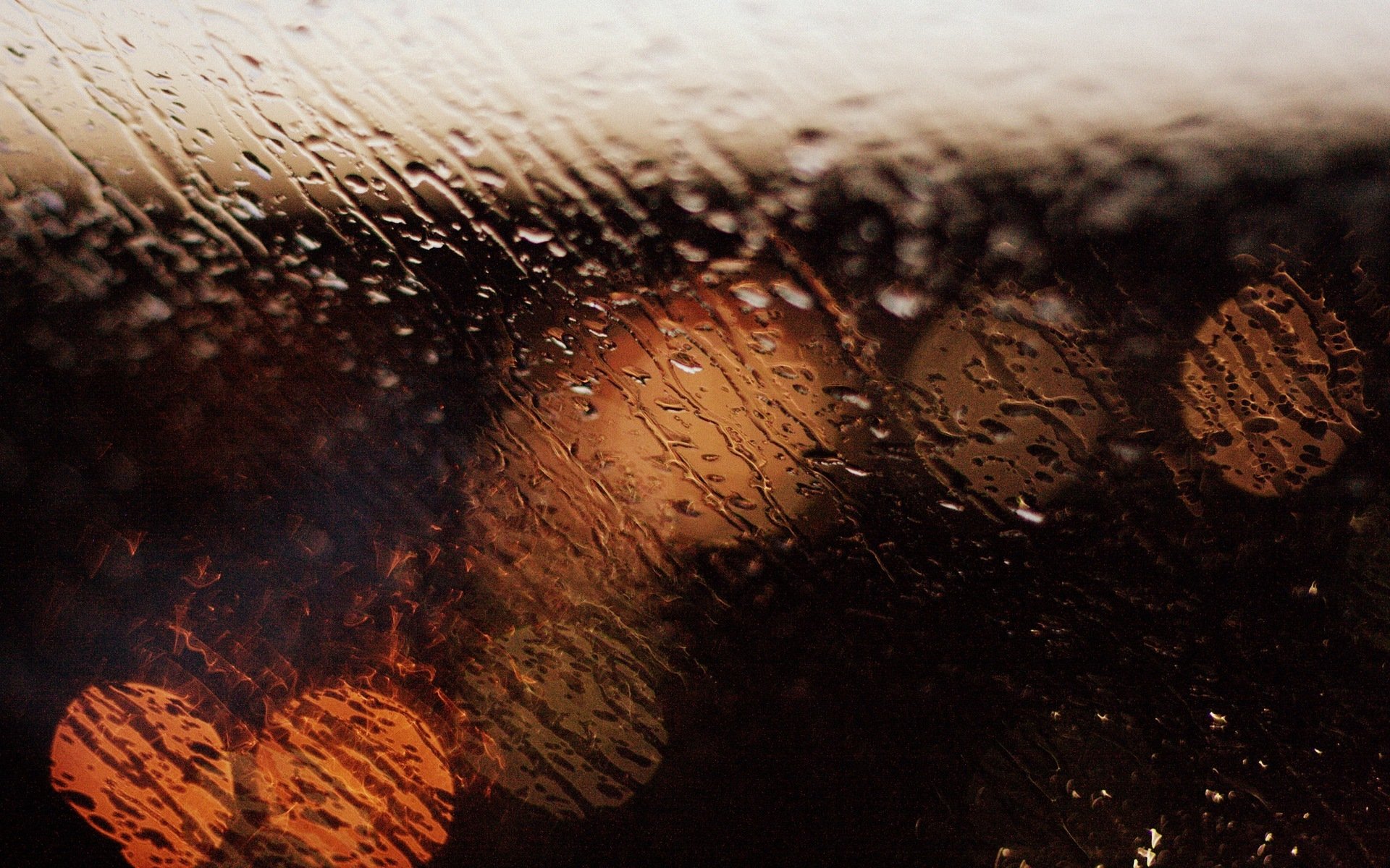 makro glas fenster tropfen wasser regen bokeh unschärfe lichter makro hintergrund tapete widescreen vollbild widescreen widescreen