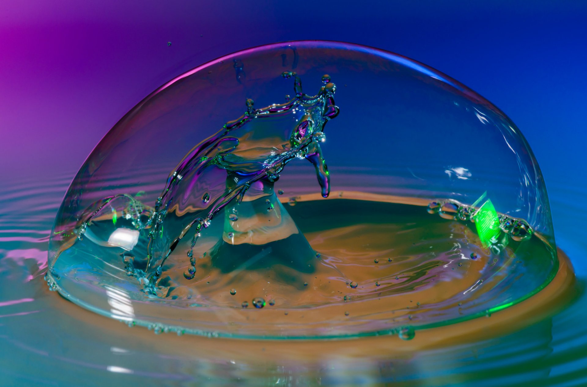 acqua splash macro cupola abbagliamento