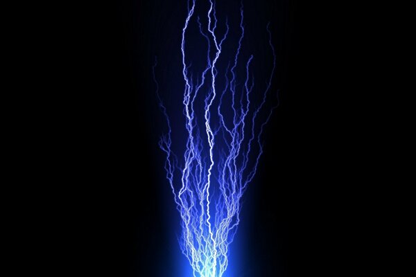 Sfondo screensaver in cui si verificano flash e fulmini
