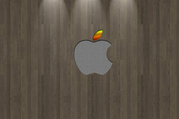 Logopip Apple Apple en un fondo de madera