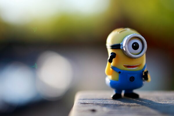 Minion figurine from the cartoon Despicable Me 