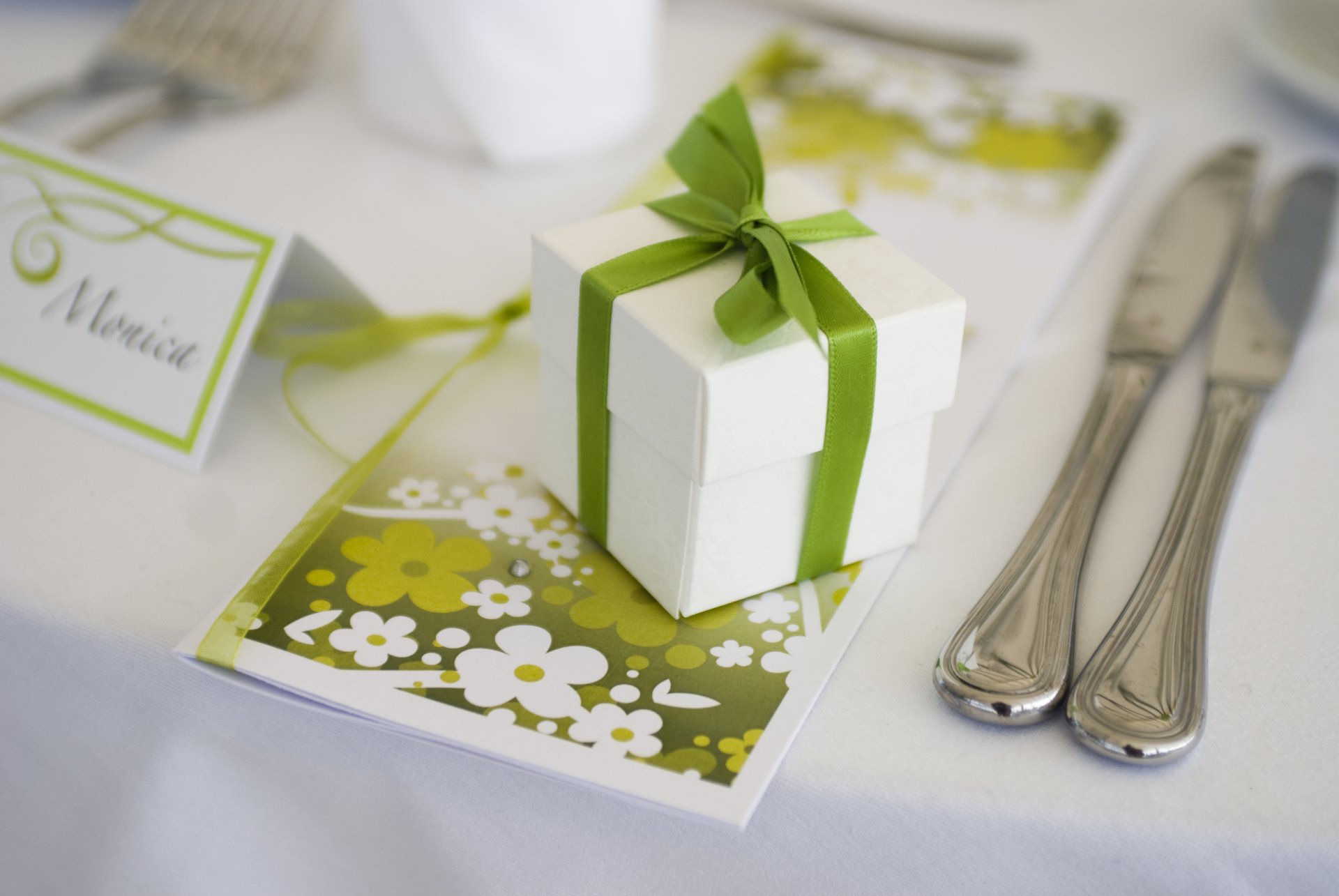 table cadeau blanc vert clair boîte arc appareils mariage vacances plaque carte postale