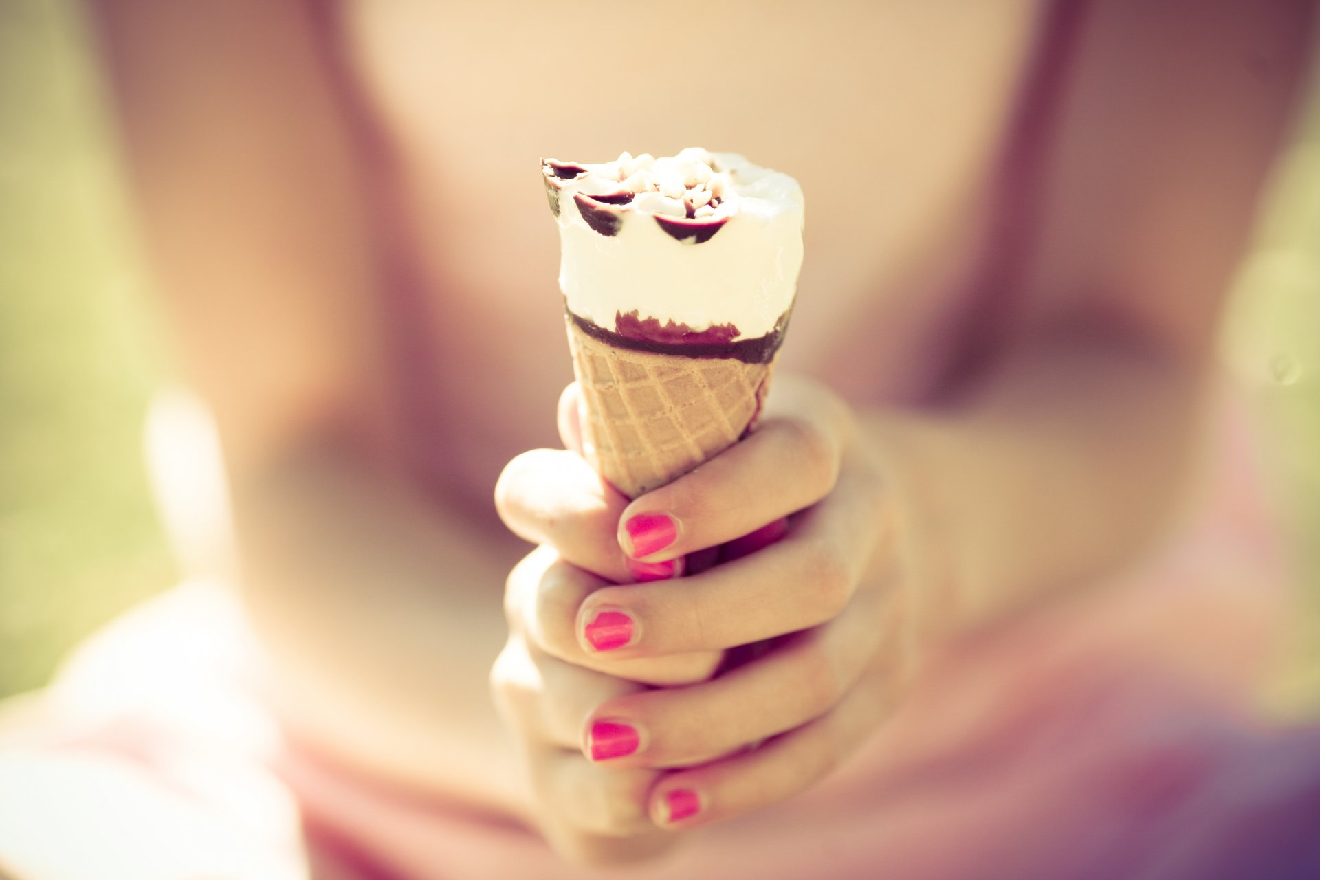 ice cream pink varnish horn